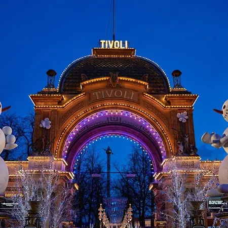 Near Nyhavn & Tivoli Gardens Apartment