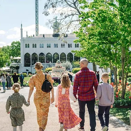 Near Nyhavn & Tivoli Gardens Kopenhagen